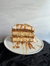 Load image into Gallery viewer, Salted Caramel Cheesecake  Pumpkin Cake
