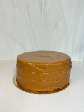 Load image into Gallery viewer, Caramel Cake
